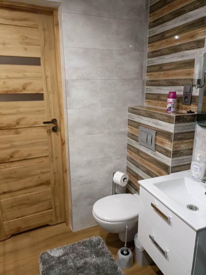 Tu Sie Spi Apartment Bodzentyn Ngoại thất bức ảnh